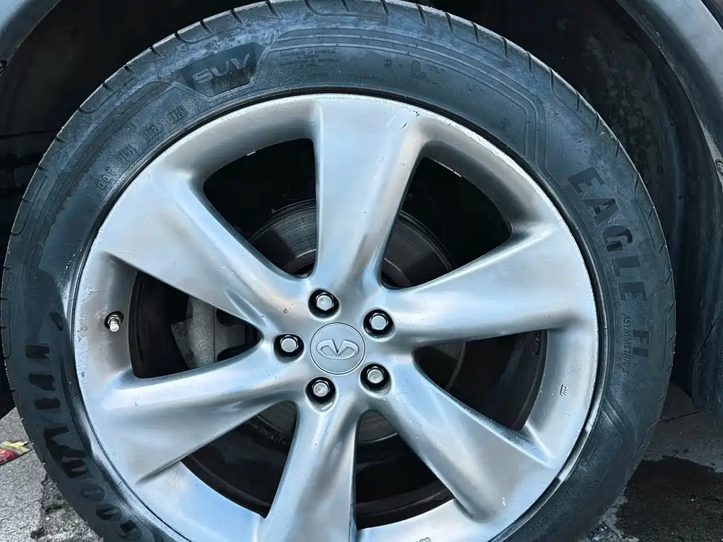 Infiniti FX — миниатюра 22