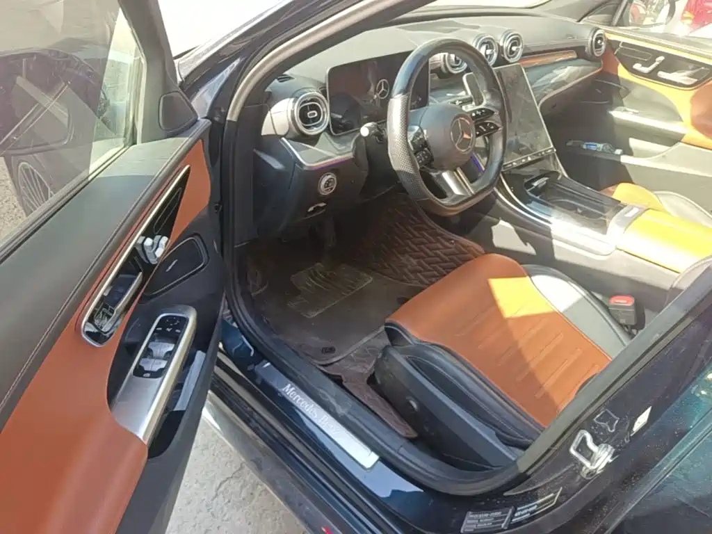 Mercedes-Benz C-Class — миниатюра 16