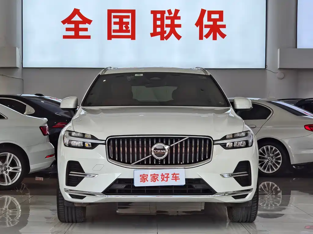 Volvo XC60 2022 B5 Luxury