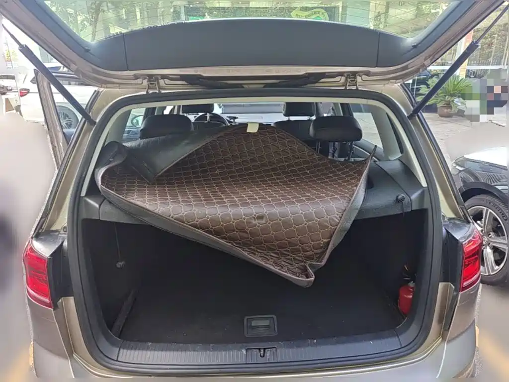 Volkswagen Golf Sportsvan — миниатюра 24