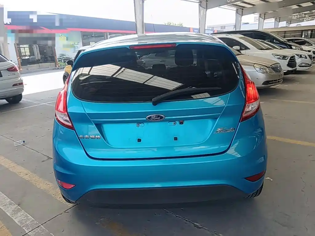 Ford Fiesta — миниатюра 6
