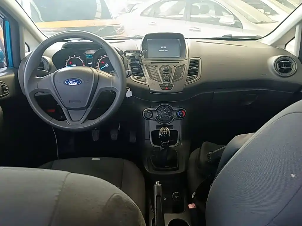 Ford Fiesta — миниатюра 10