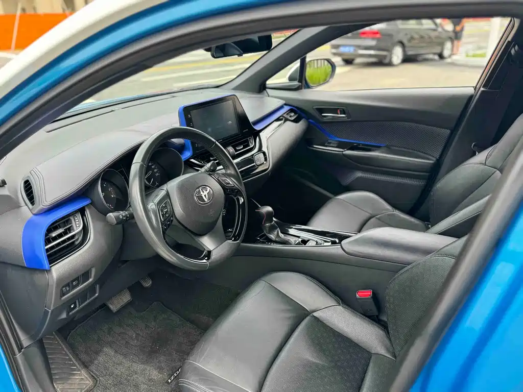 Toyota IZOA - фото 4