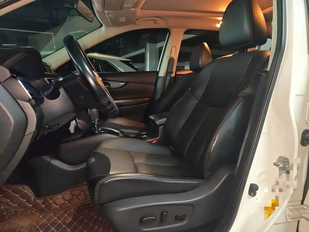 Nissan X-Trail — миниатюра 11