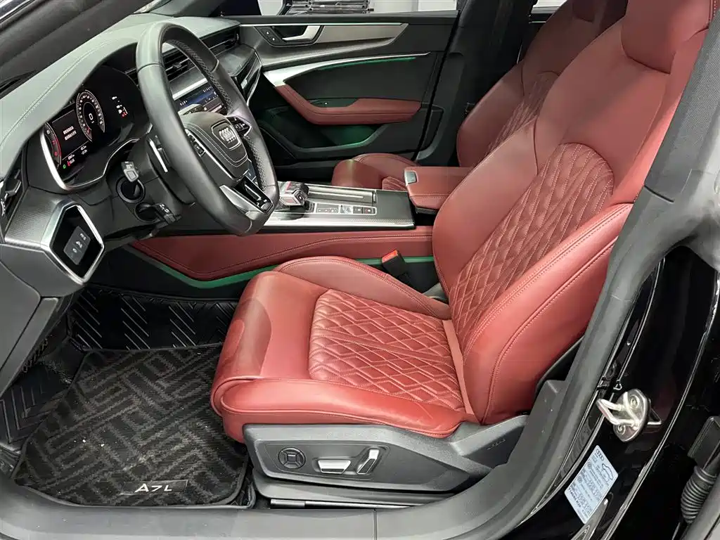 Audi A7L 2024 45 TFSI quattro