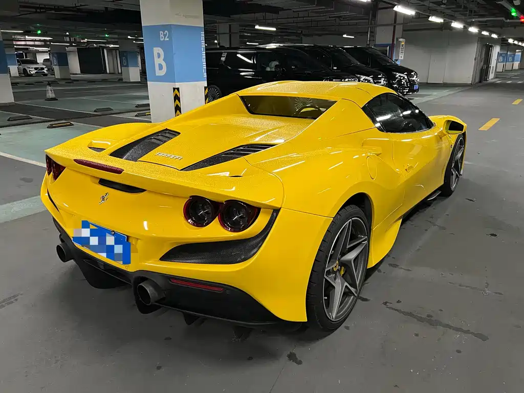 Ferrari F8 — миниатюра 6