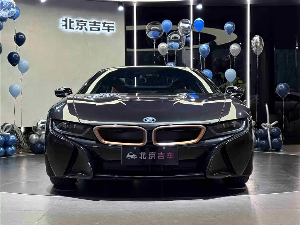 BMW I8