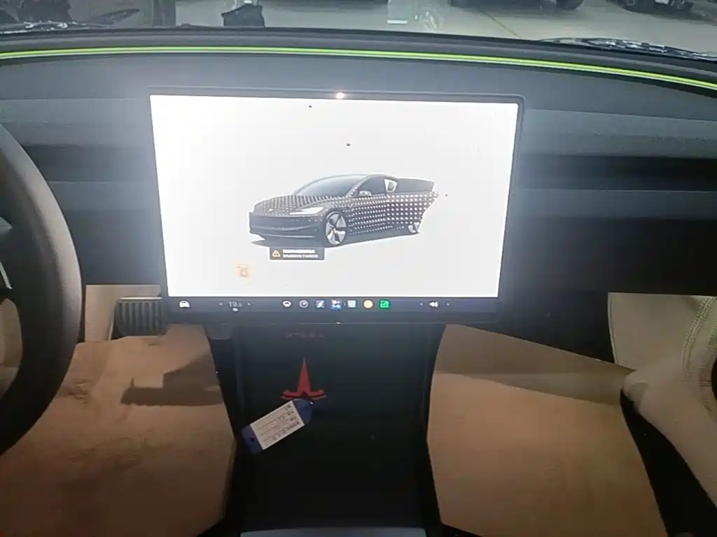 Tesla Model 3 — миниатюра 13