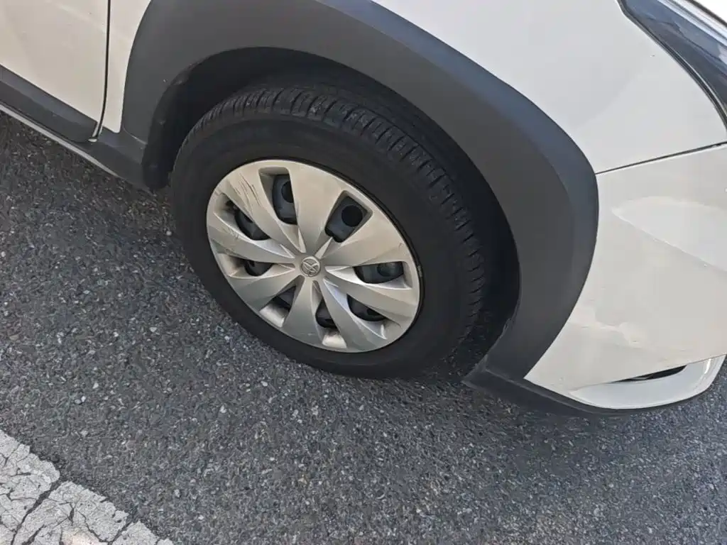 Toyota Yaris L — миниатюра 12