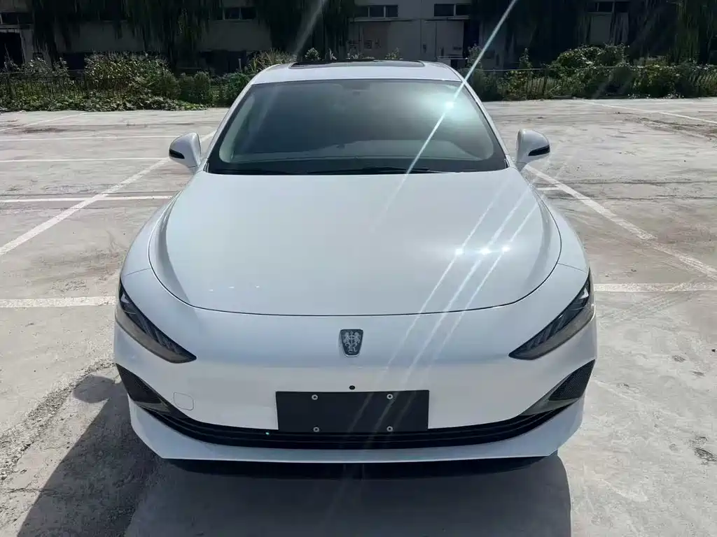 ROEWE  D7