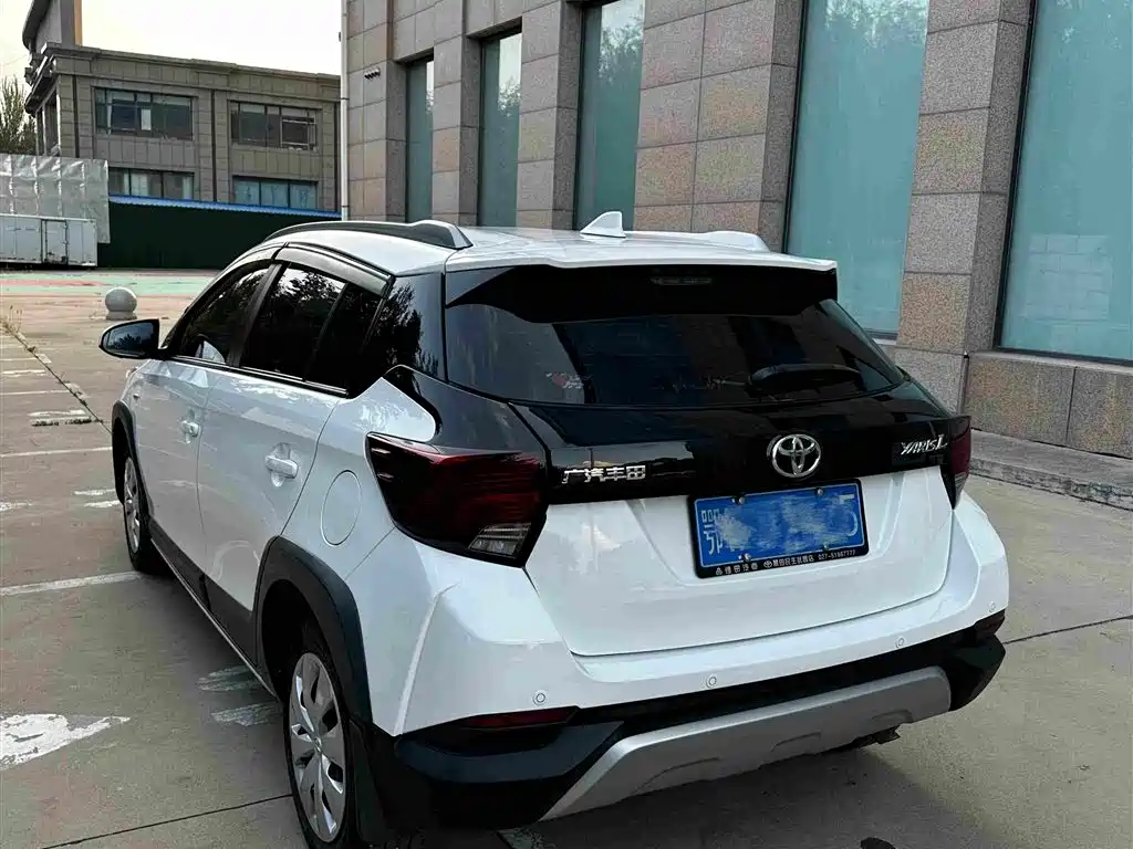 Toyota Yaris L — миниатюра 17