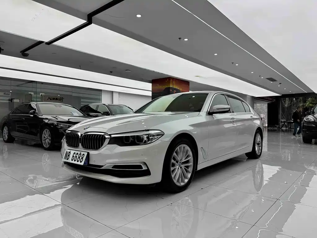 BMW 5 Series 2020