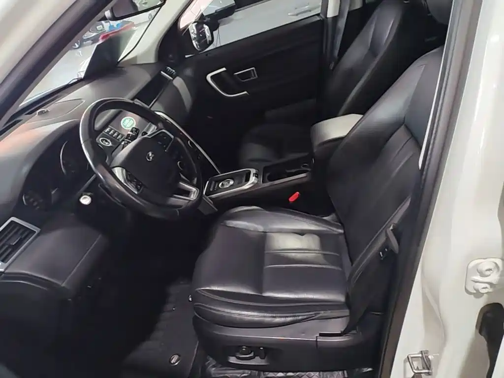 Land Rover Discovery Sport — миниатюра 15