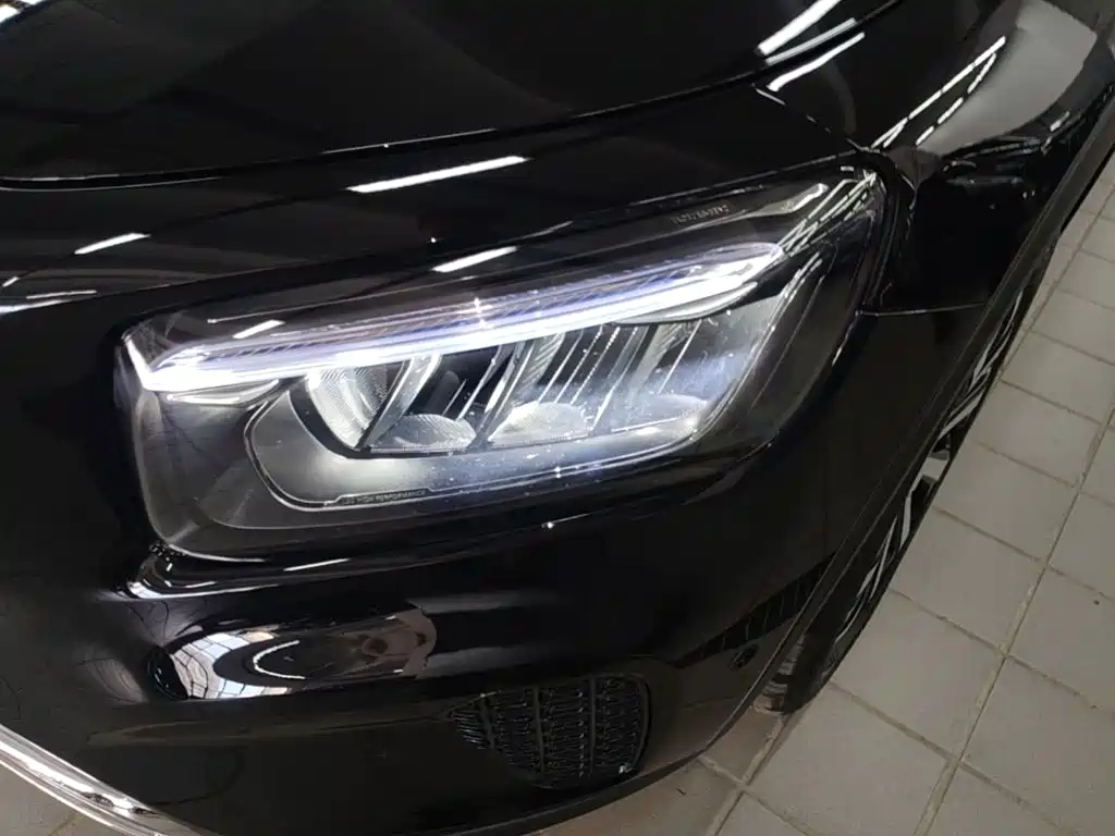 Mercedes-Benz GLB — миниатюра 24