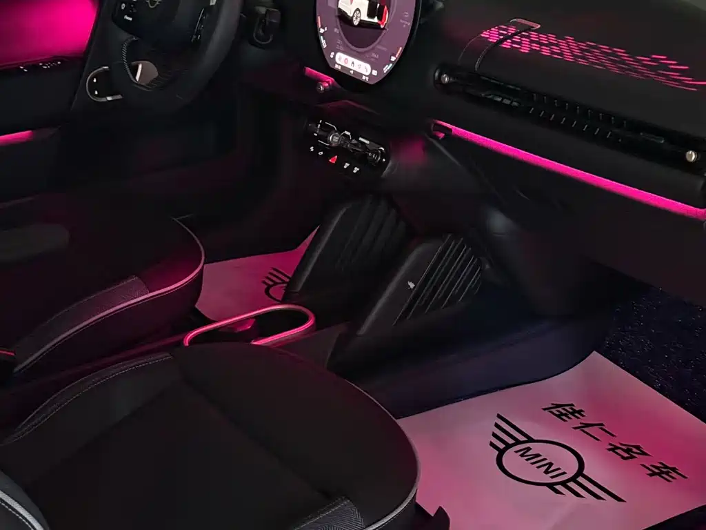 MINI MINI COOPER EV — миниатюра 7