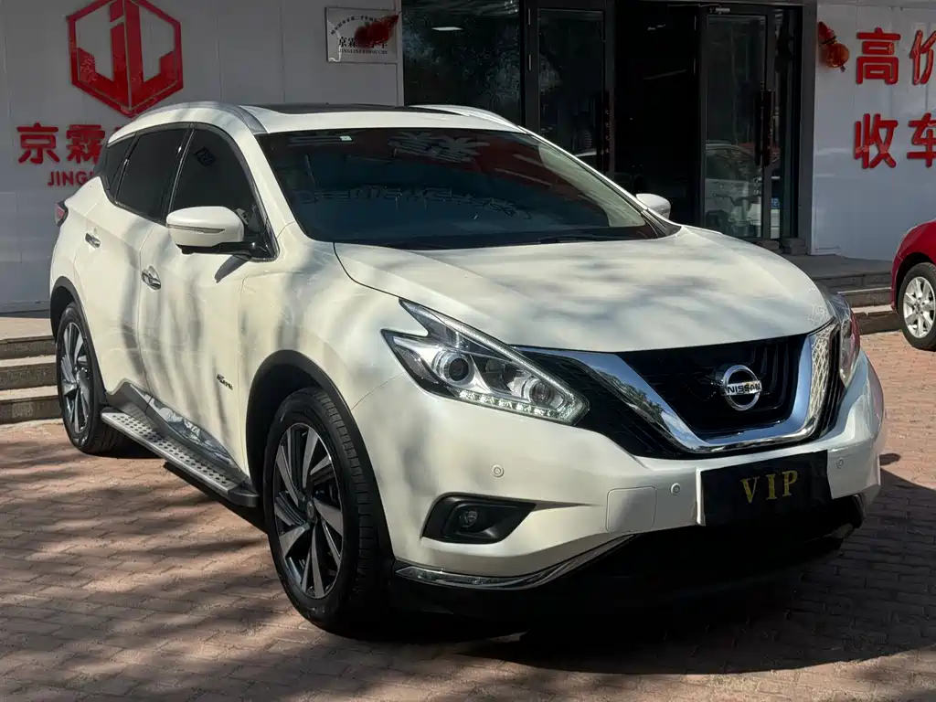 NISSAN LOULAN