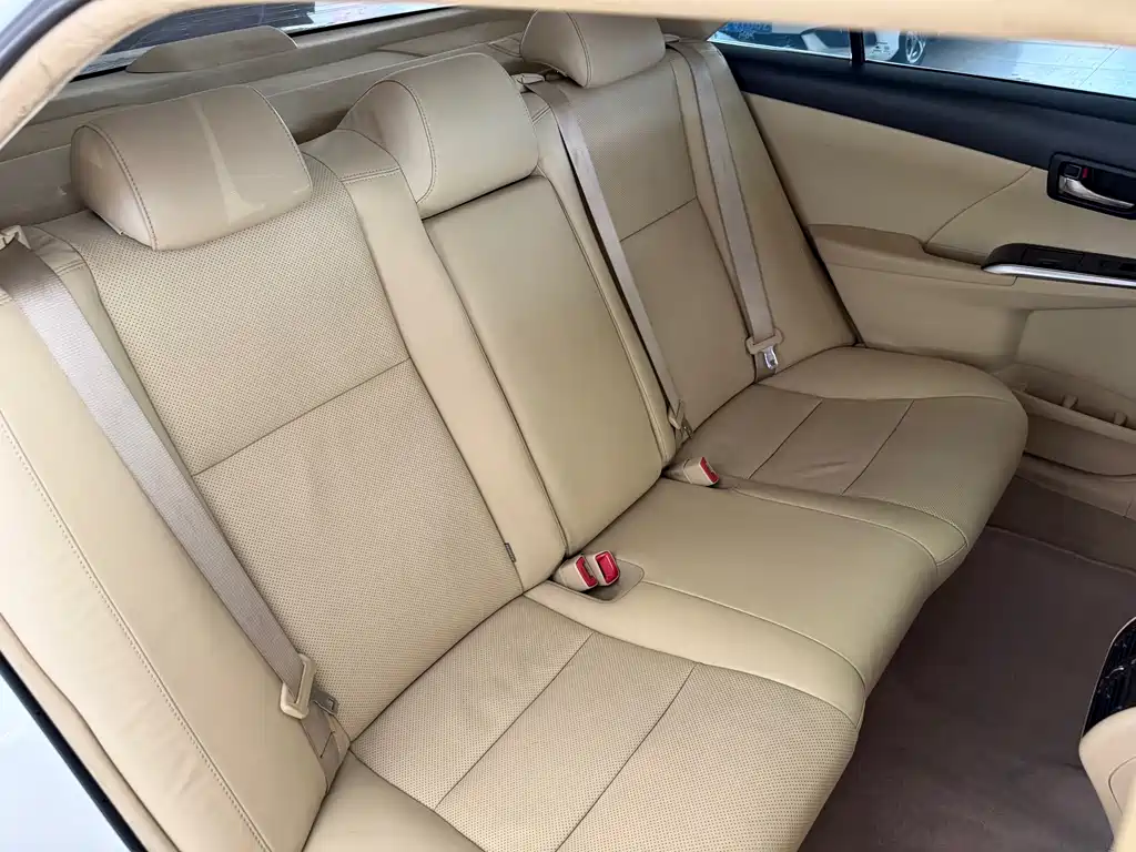 Toyota Camry — миниатюра 16