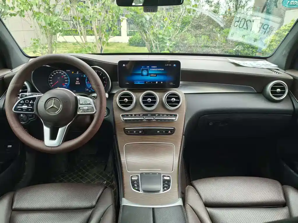 Mercedes-Benz GLC 2020 GLC 300 L 4MATIC
