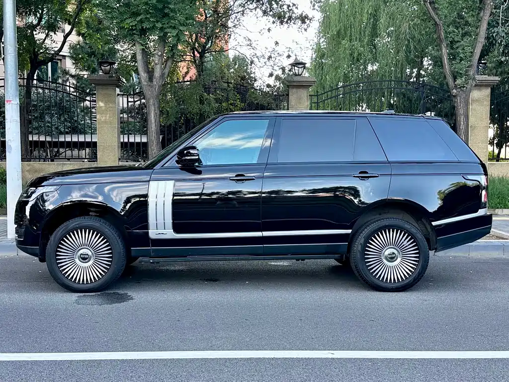 Land Rover Range Rover — миниатюра 3