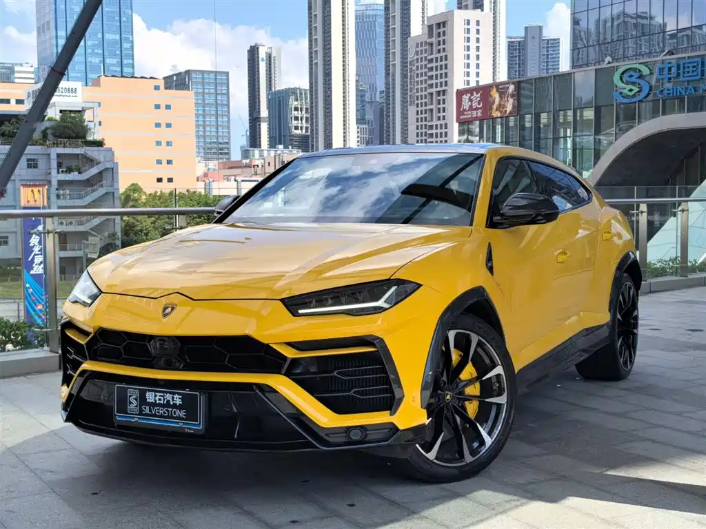 Lamborghini Urus 2021