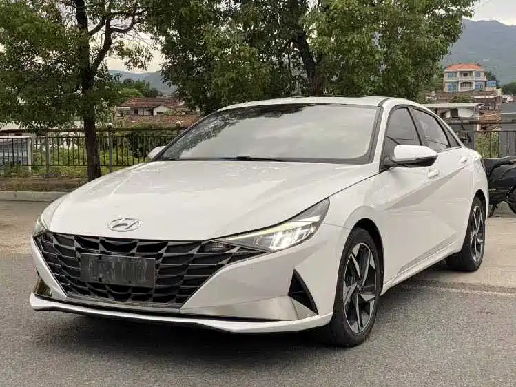 Hyundai Elantra 2020