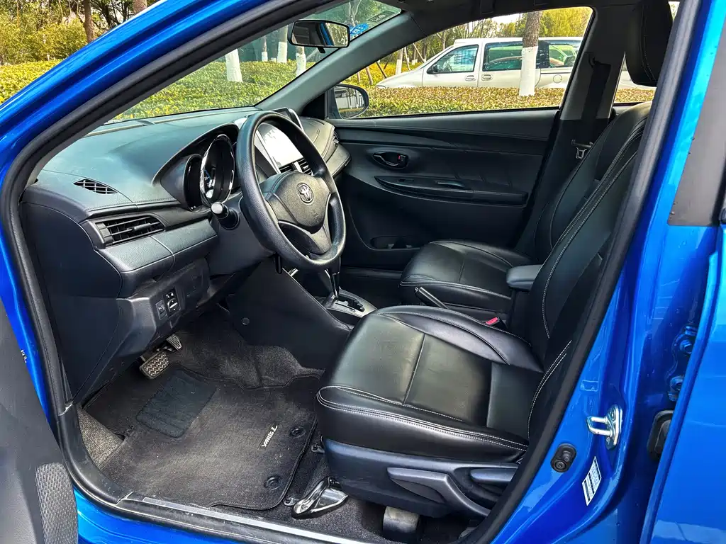TOYOTA YARIS L ZHIXUAN