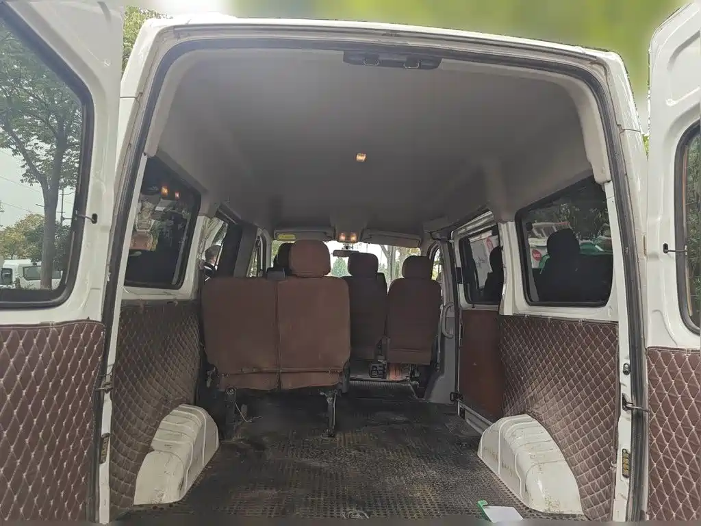 Maxus V80 — миниатюра 15