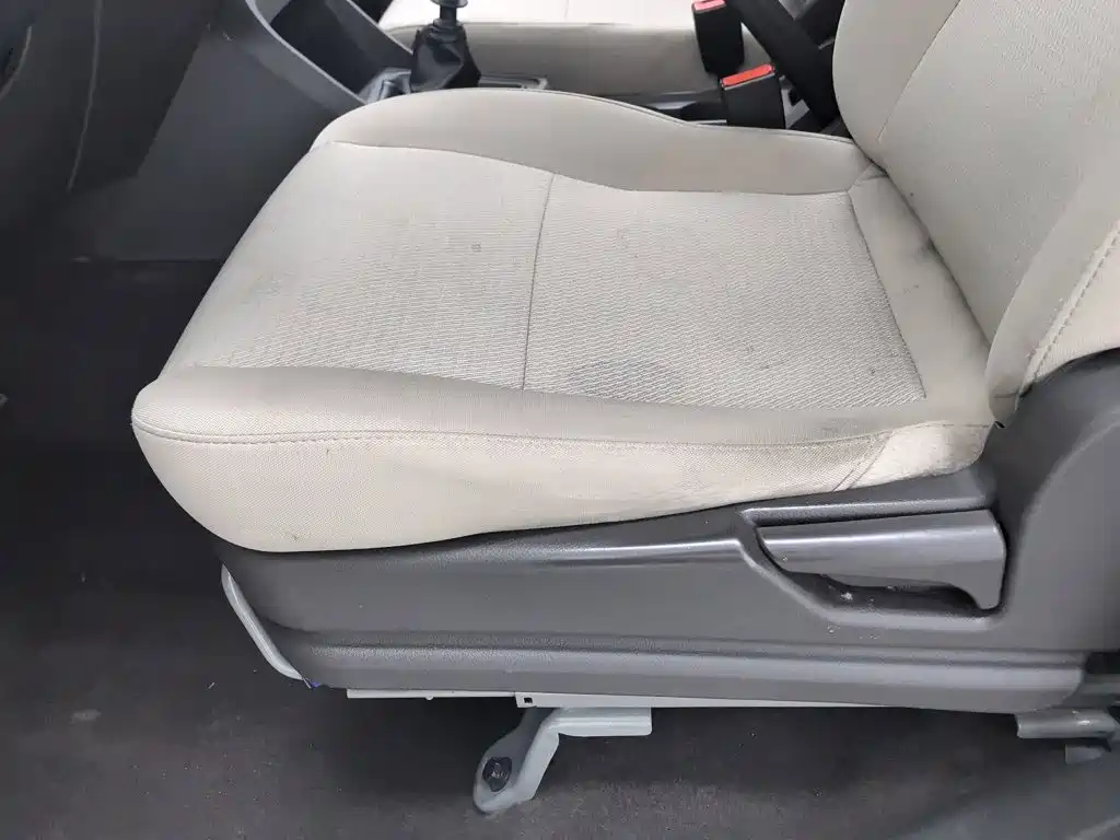 Wuling Hongguang V — миниатюра 20