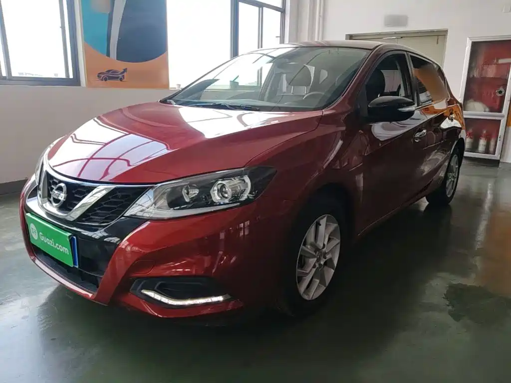 Nissan Tiida — миниатюра 2