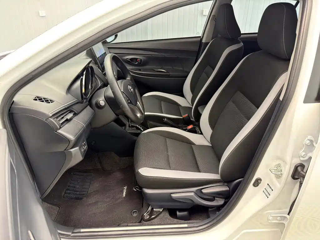 Toyota Yaris L — миниатюра 16