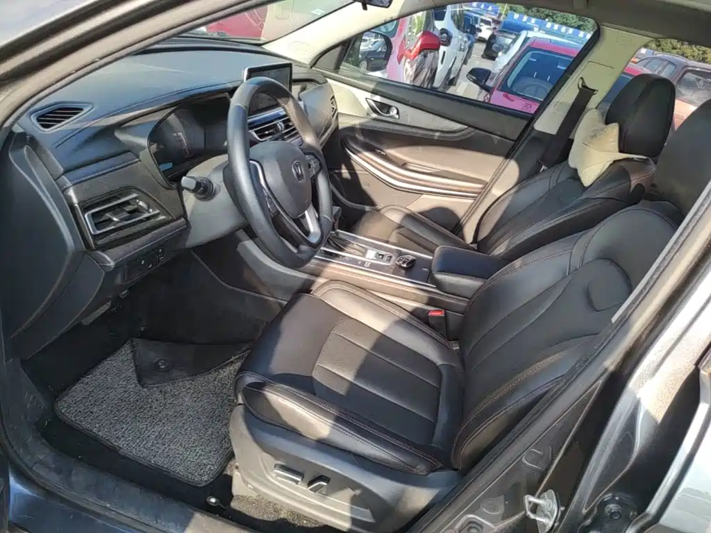 Changan CS75 — миниатюра 15