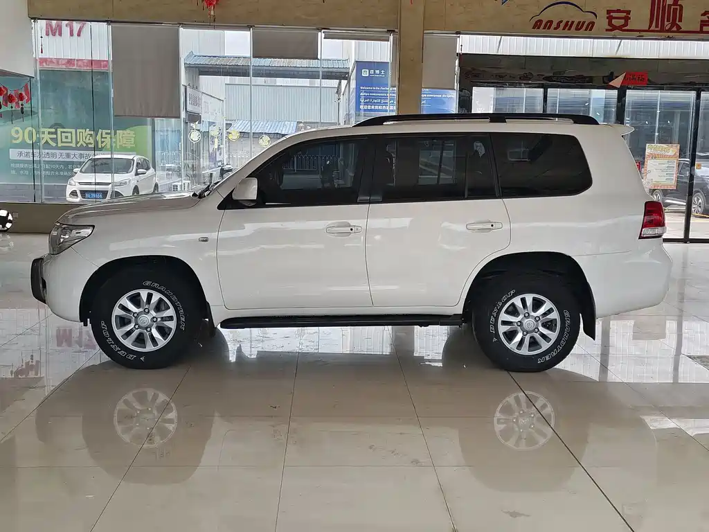 Toyota Land Cruiser — миниатюра 4