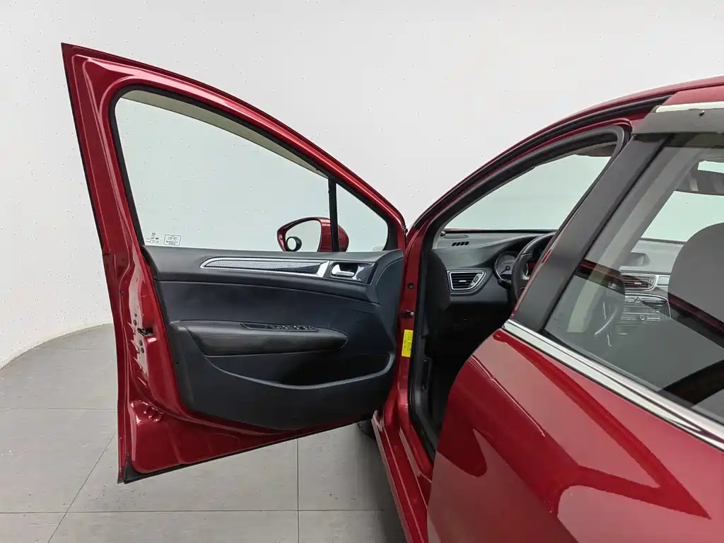 Peugeot 308 — миниатюра 8