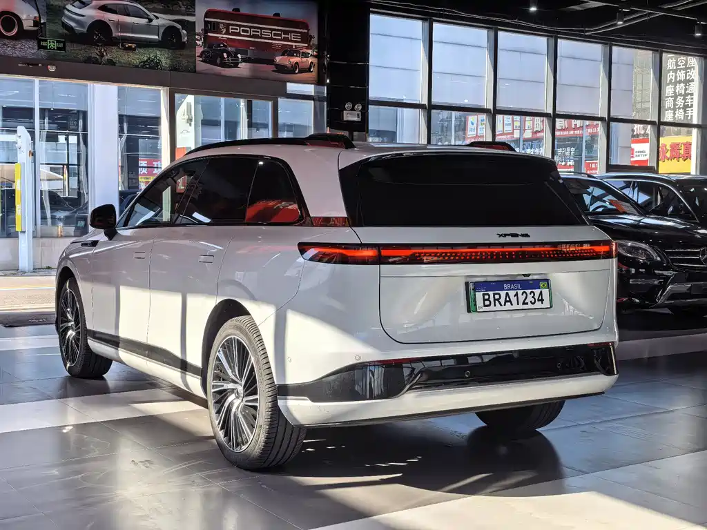 XPeng G9 — миниатюра 11