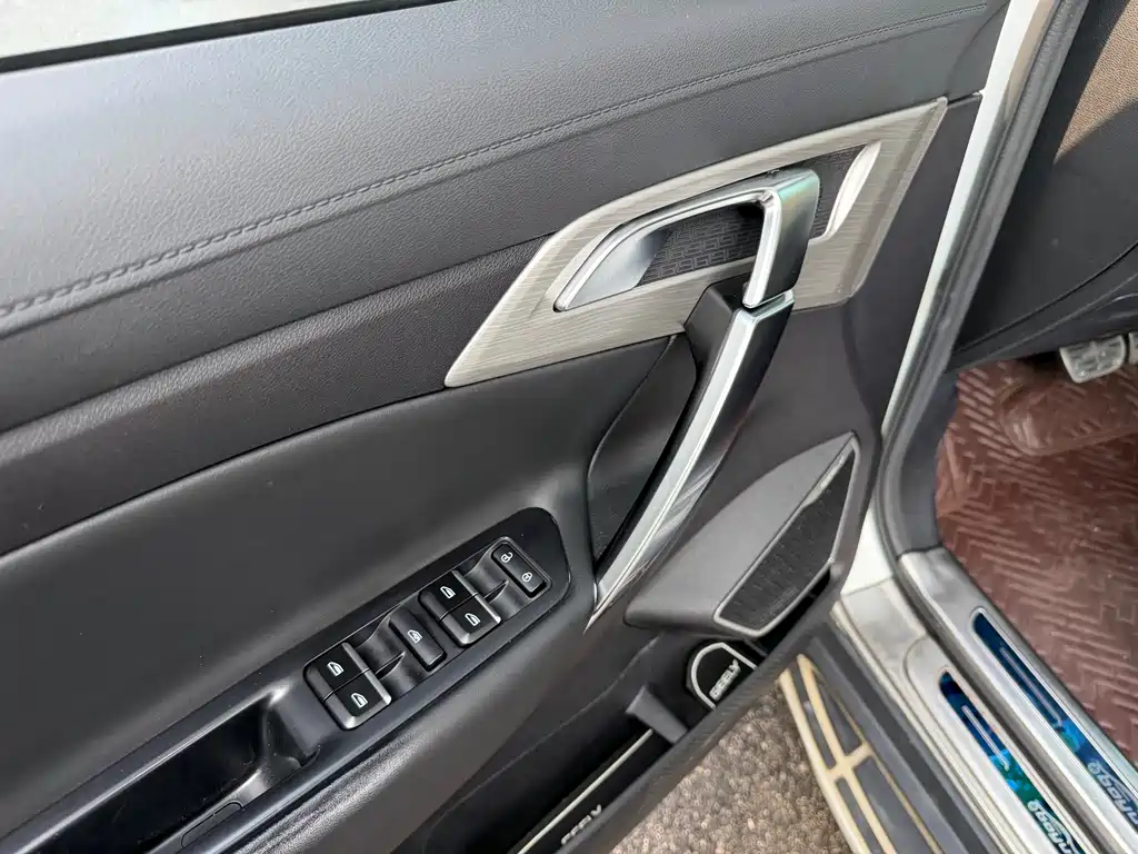 GEELY AUTOMOBILE BOYUE