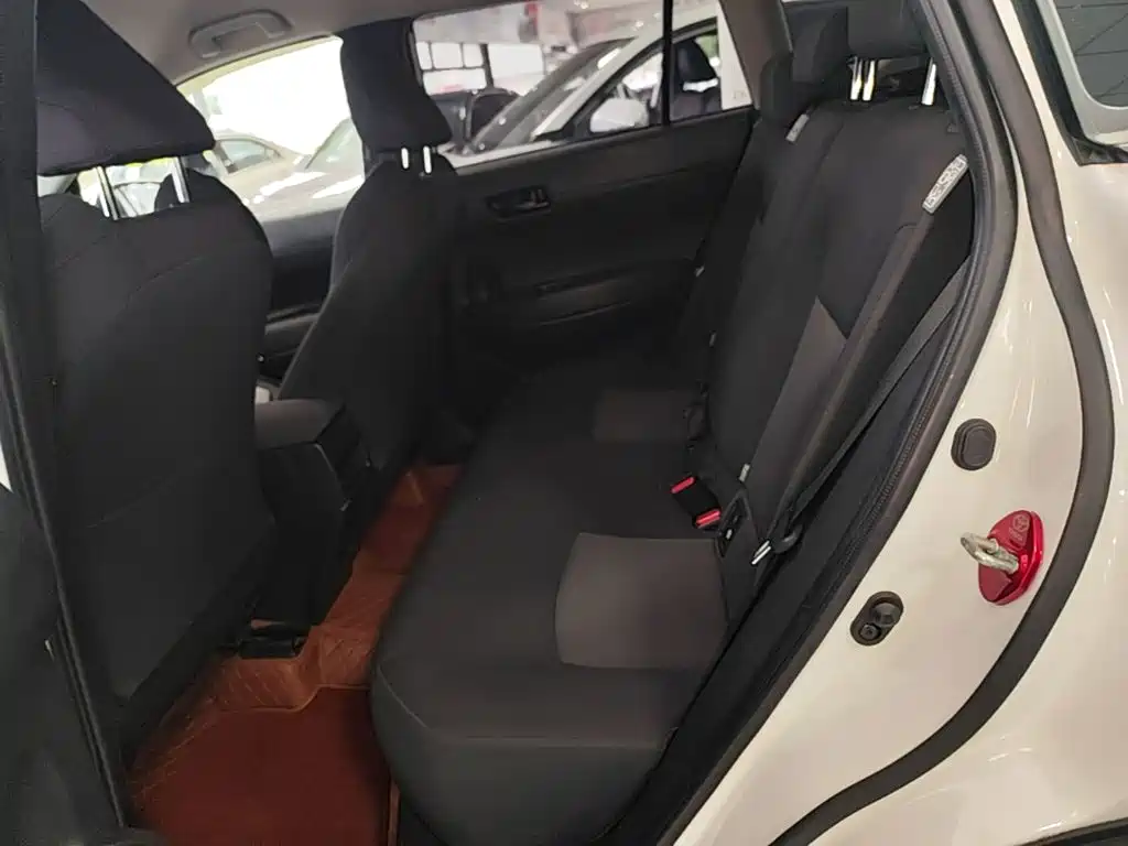 Toyota Frontlander — миниатюра 17