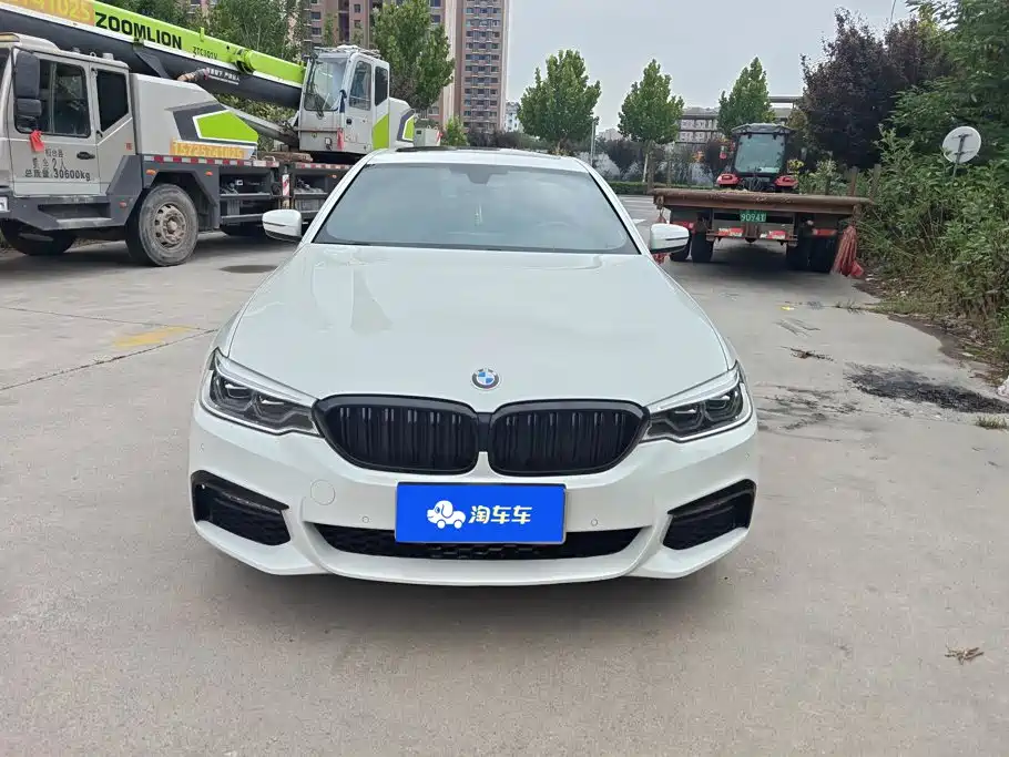 BMW 5 Series — миниатюра 2
