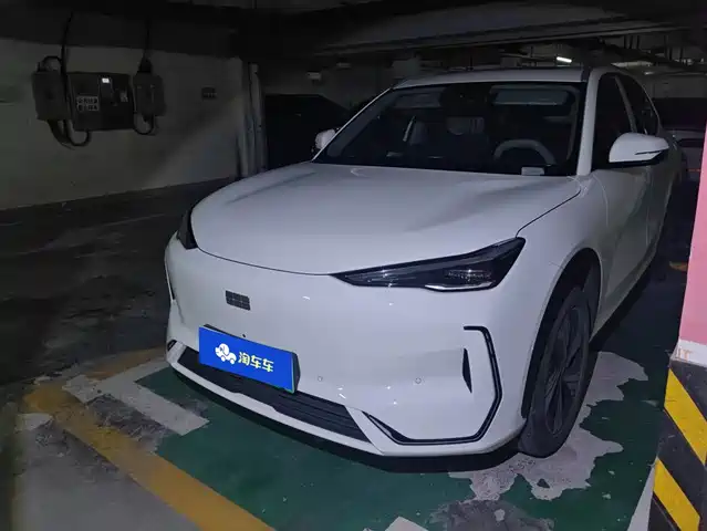 Geely Galaxy E5