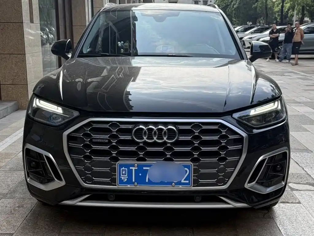 Audi Q5L — миниатюра 2