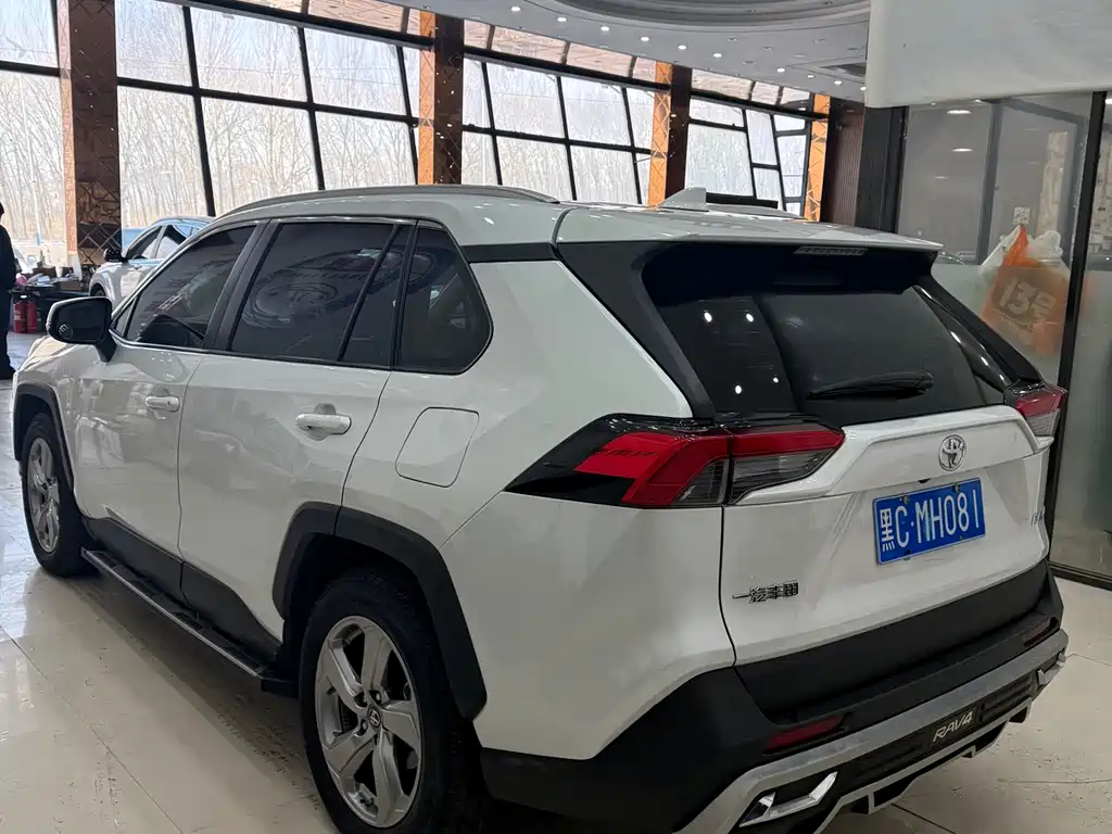 TOYOTA RAV4 RONGFANG