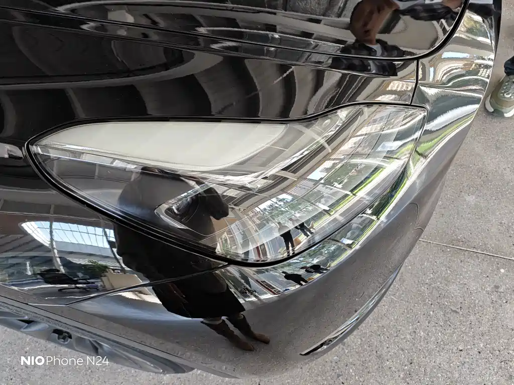 Tesla Model Y — миниатюра 9