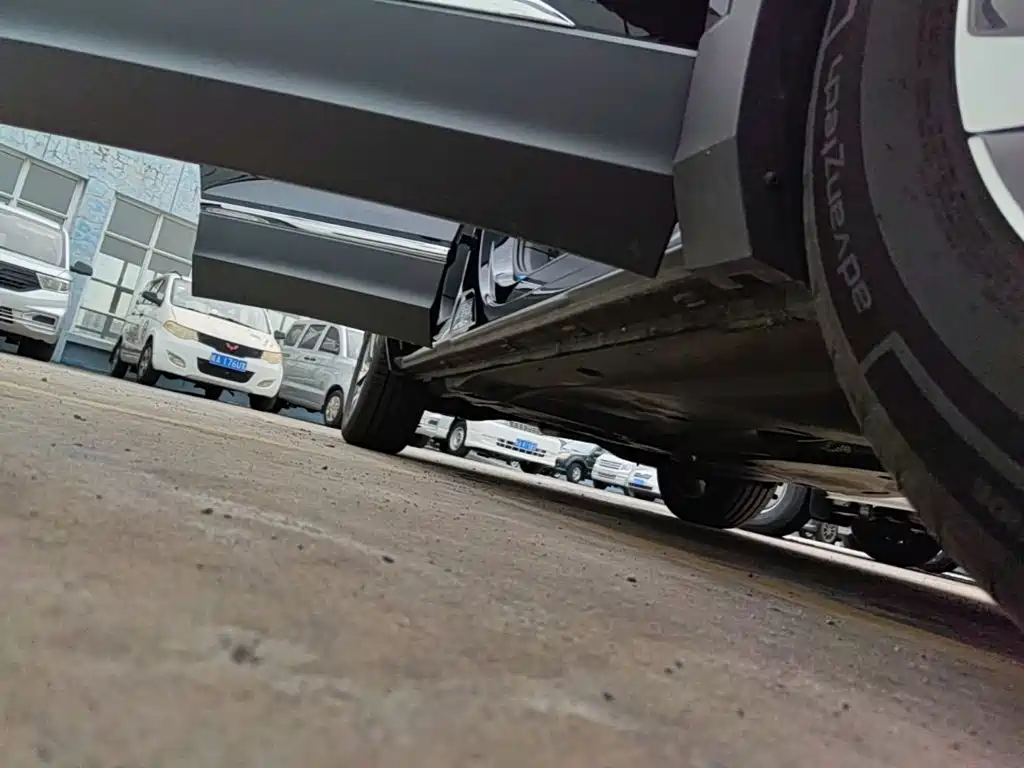 Volkswagen Tiguan L — миниатюра 21