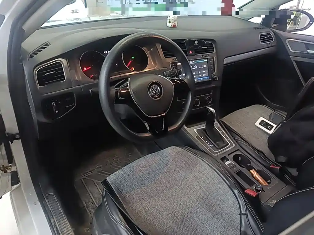 Volkswagen Golf — миниатюра 10