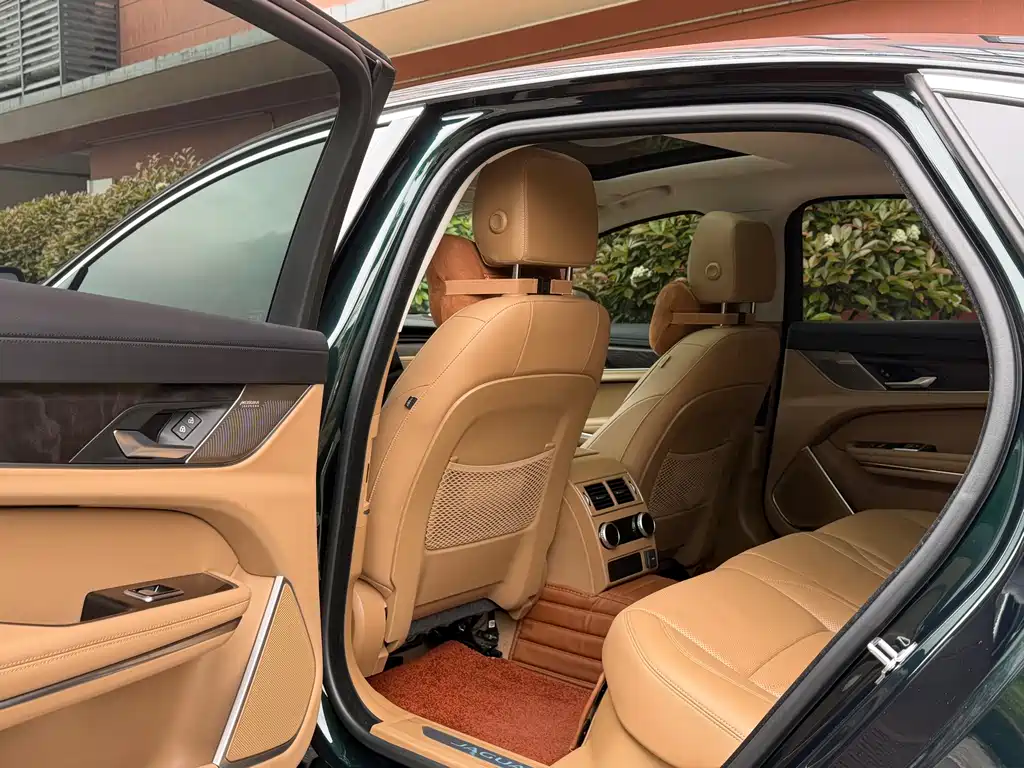 Jaguar XFL 2022 XFL 2.0T P250 Premium Luxury