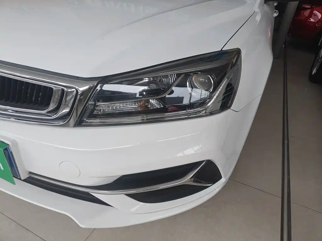 Geely Emgrand — миниатюра 18