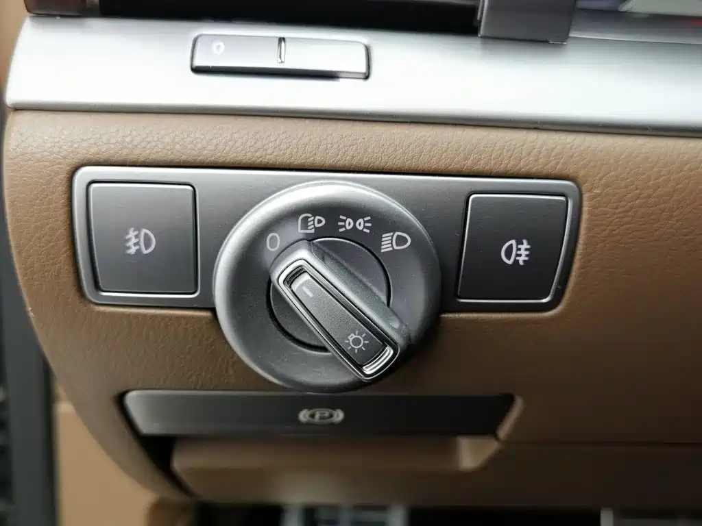 Volkswagen Phaeton — миниатюра 21