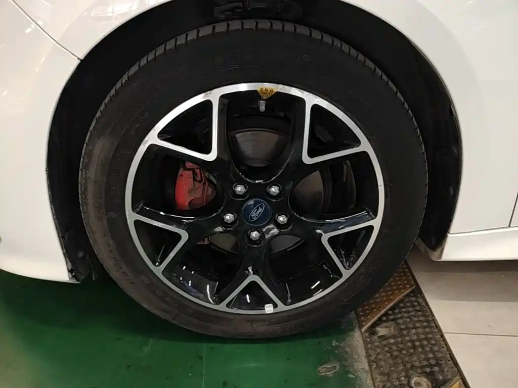 Ford Focus — миниатюра 23