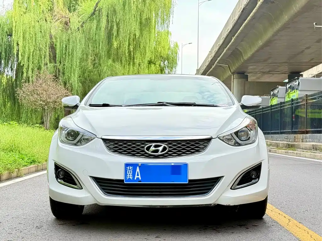 Hyundai Elantra Langdong — миниатюра 8