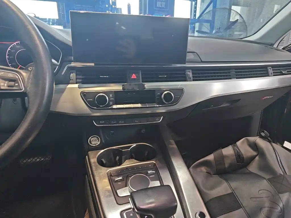 Audi A4L — миниатюра 13