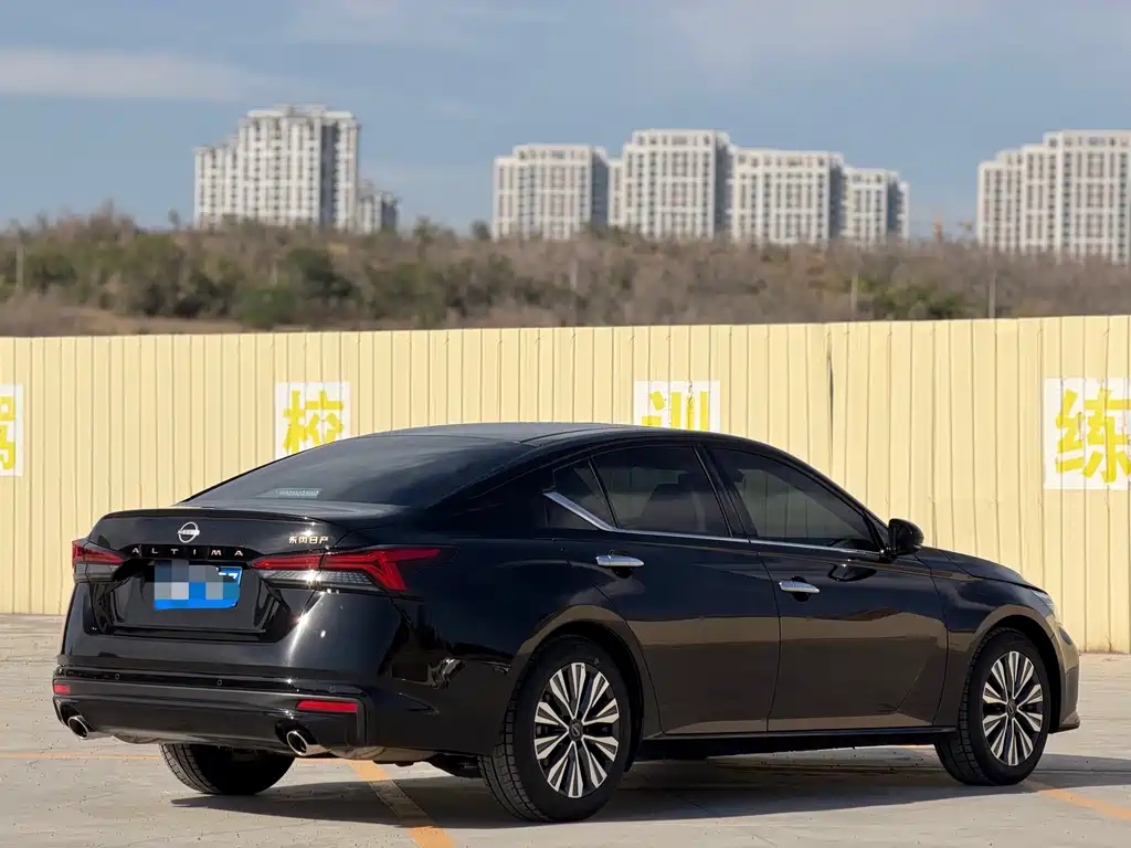 Nissan Teana — миниатюра 4